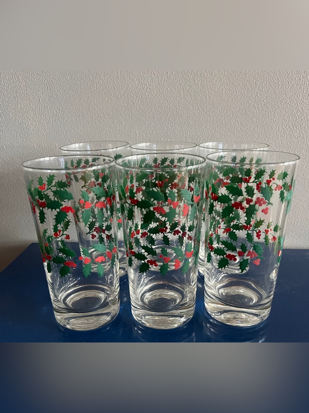 Vintage Christmas Holly
Berry Glass Tumblers - Set of 6 Holiday Highball Glasses